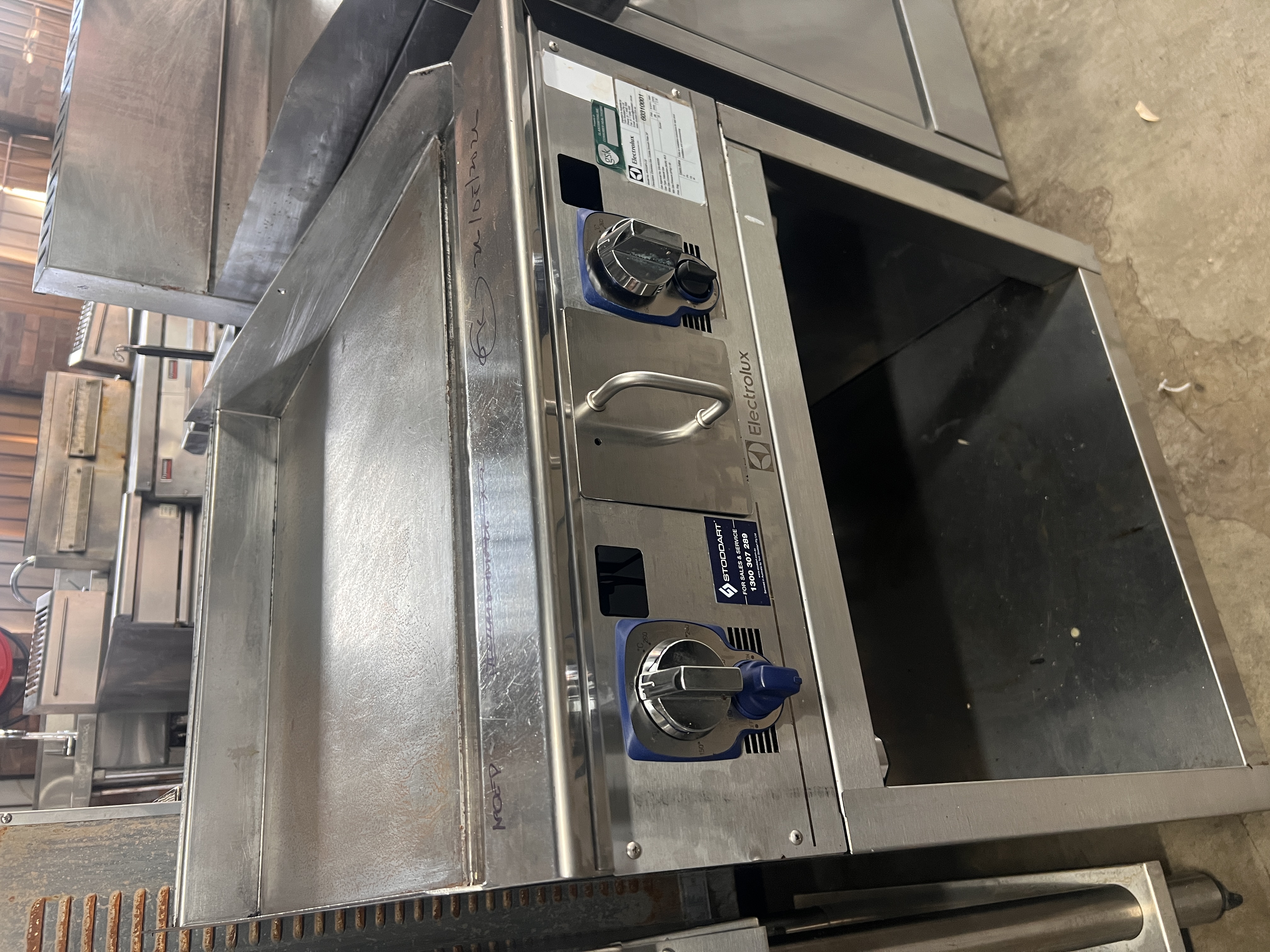 Electrolux hot plate — image 3