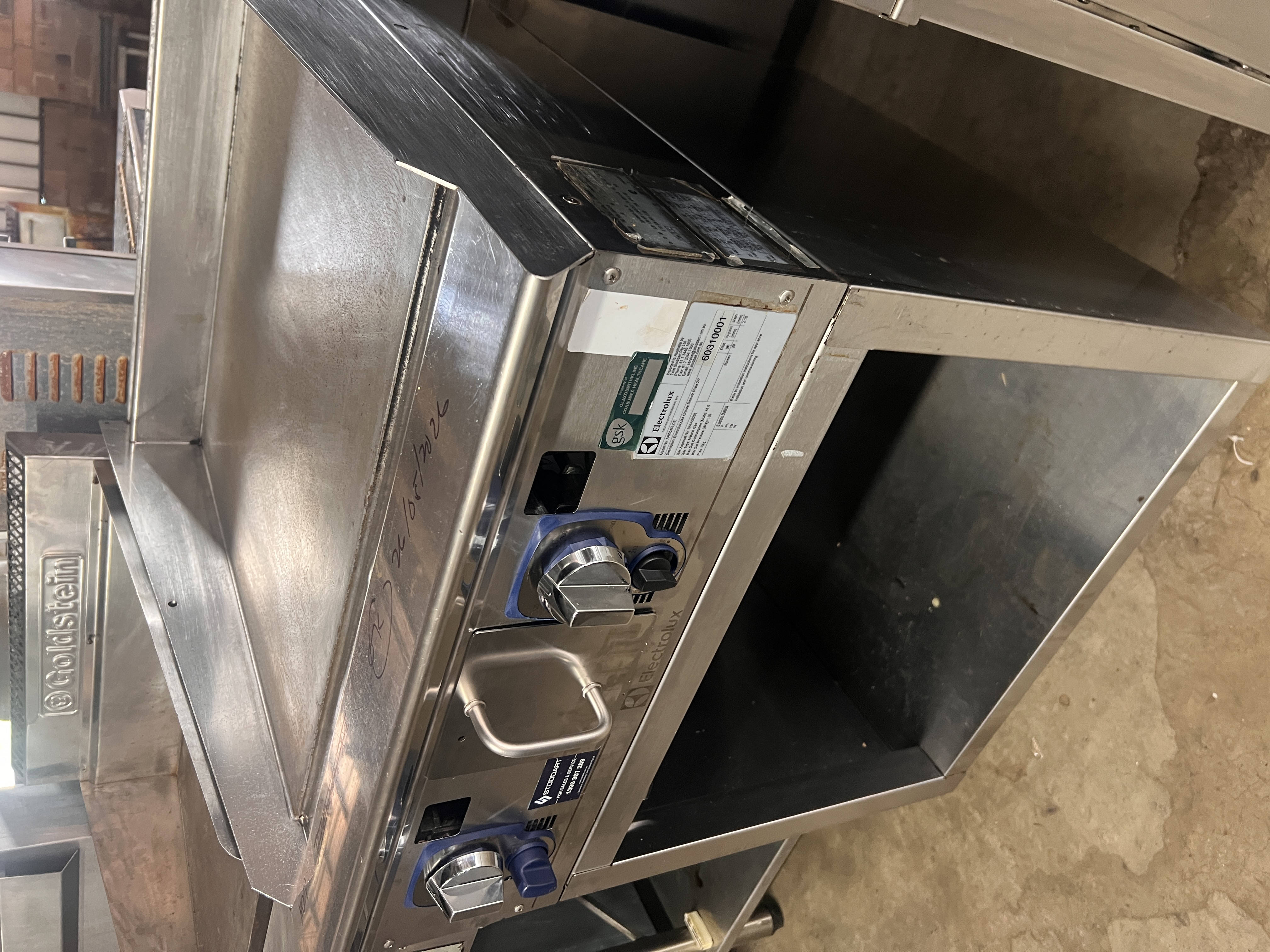 Electrolux hot plate — image 1